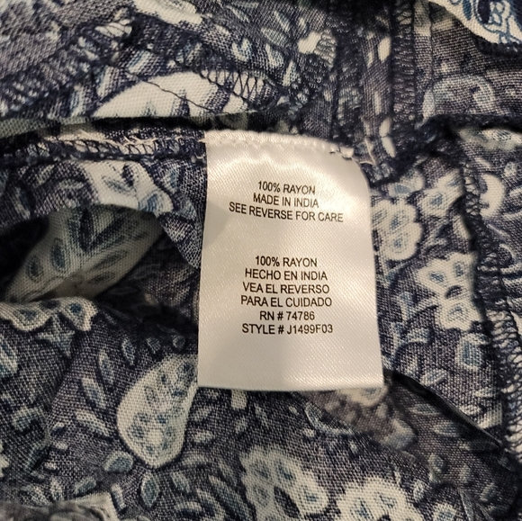 Patrons of peace print short Small size Blue and  white NWT - Picture 5 of 5